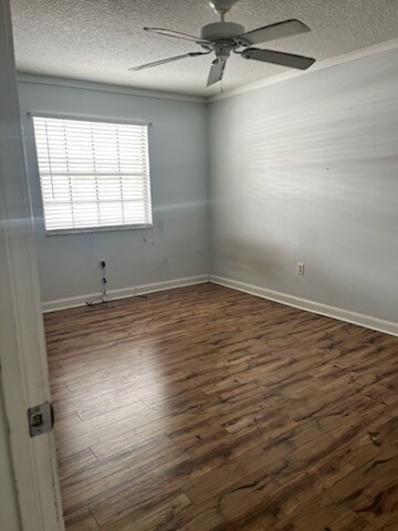 Building Photo - 200 E 10th Ave