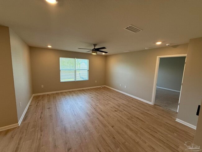 Building Photo - 4041 Whitetail Ln
