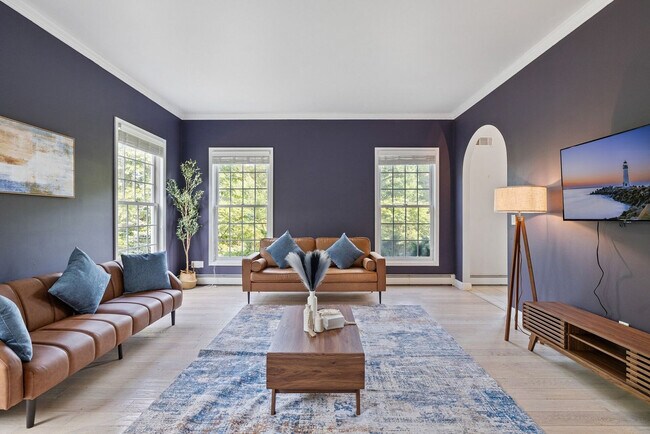 Building Photo - 321 Museum Village Rd