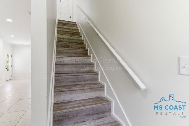 Building Photo - 125 Earle Taylor Ln