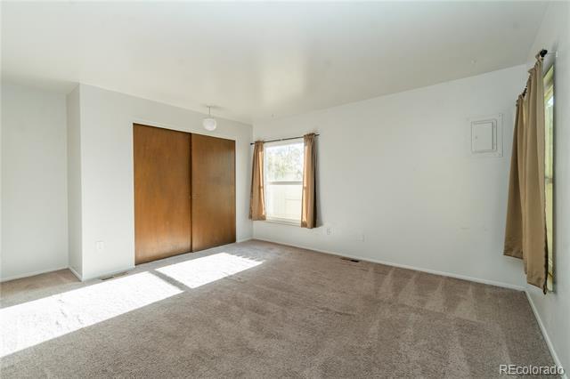 Building Photo - 6927 Totara Pl