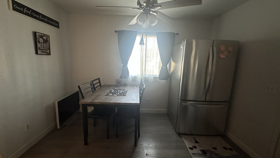 Building Photo - 1503 El Monte Ave