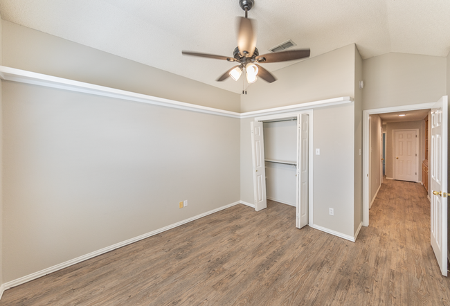 Building Photo - Pre-Leasing - 4 bed 2.5 bath - Frenship ISD