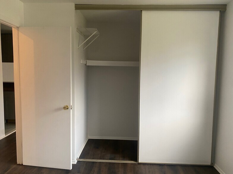 Closet - 1903 Jefferson Ct