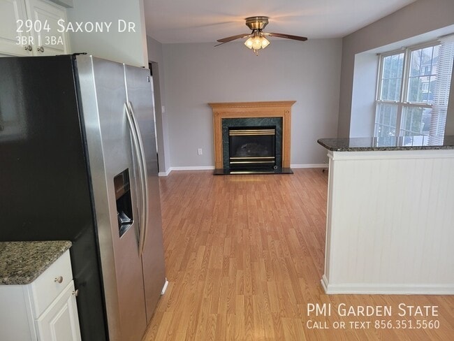 Building Photo - 2904 Saxony Dr