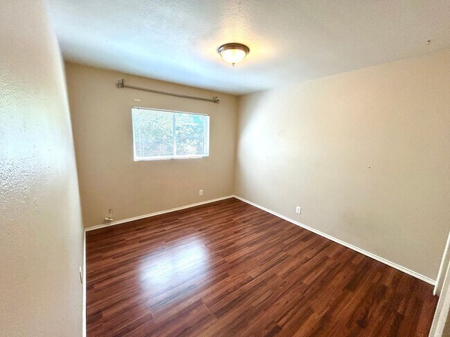 Building Photo - 3402 Longhorn Creek