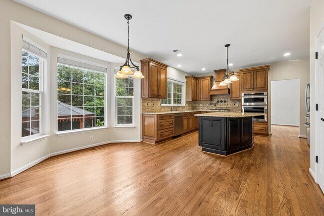 Building Photo - 5871 Paine Run Pl