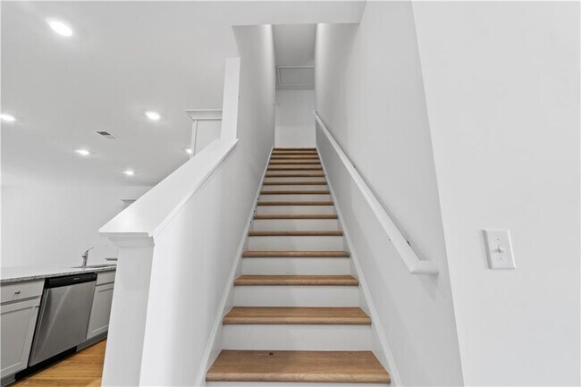 Building Photo - 2817 Habibi Ct