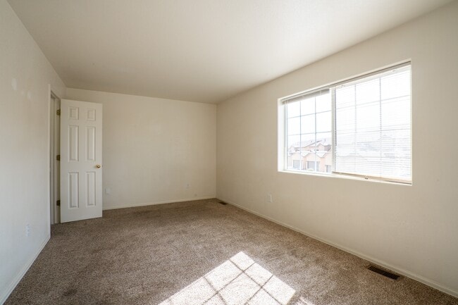 Building Photo - 615 Bosque Vista Point