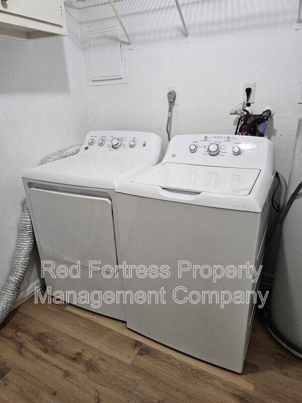 Building Photo - 803 Palm Blvd