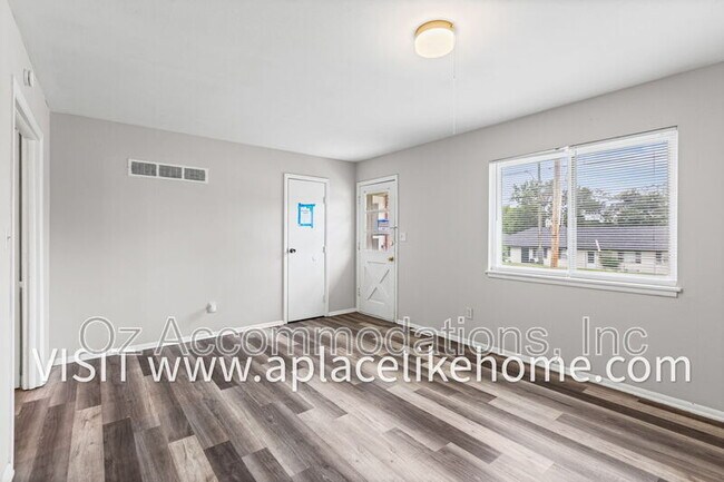 Building Photo - 3609 W 47th St