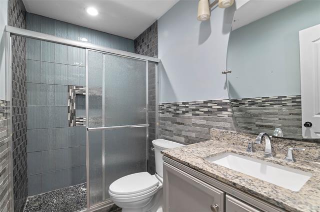 Building Photo - 1309 Greenway Park Dr