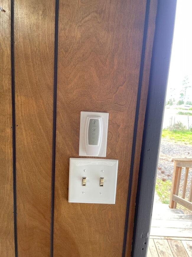 Building Photo - Magalia- 3 bedroom 2 bathroom, 2 story, detached garage, extra lot available