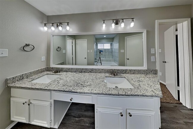 Building Photo - 3438 Havershire Dr