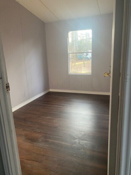 Building Photo - 7851 Pinecone Ln