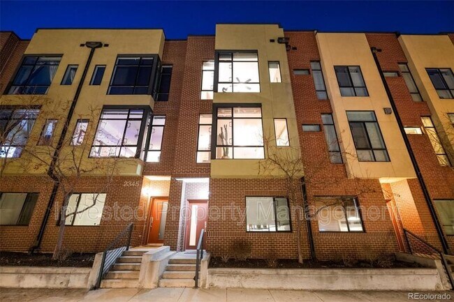 Building Photo - 2345 Walnut St