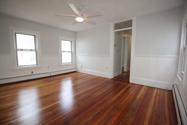 Building Photo - 12 Albion Pl