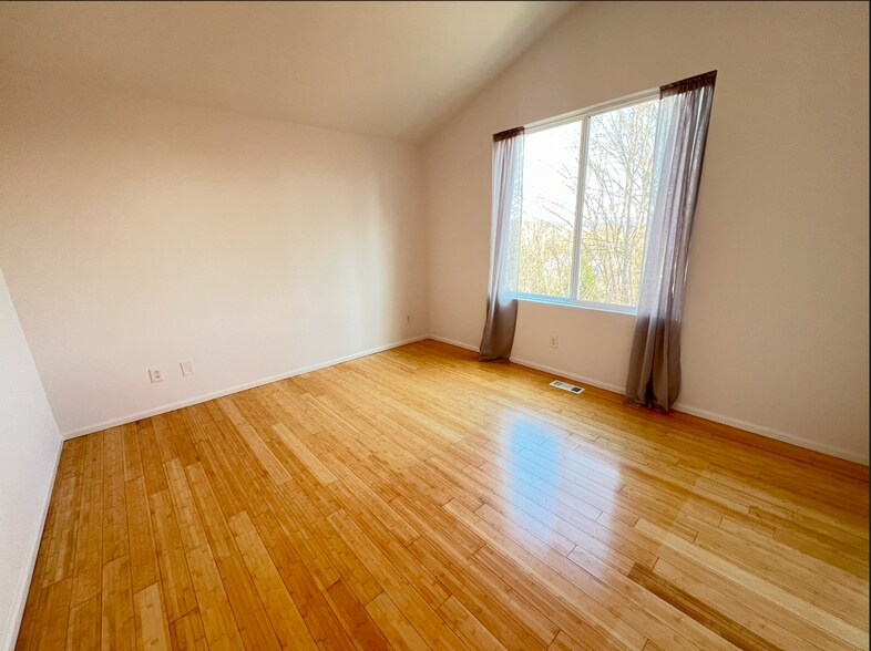 Building Photo - 4113 S 220th Pl