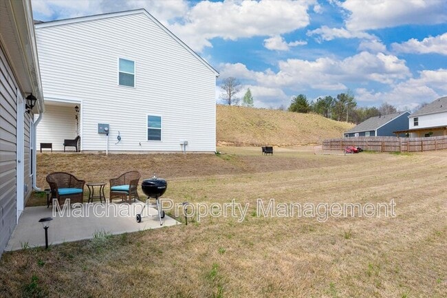 Building Photo - 107 Mable Leaf Ln