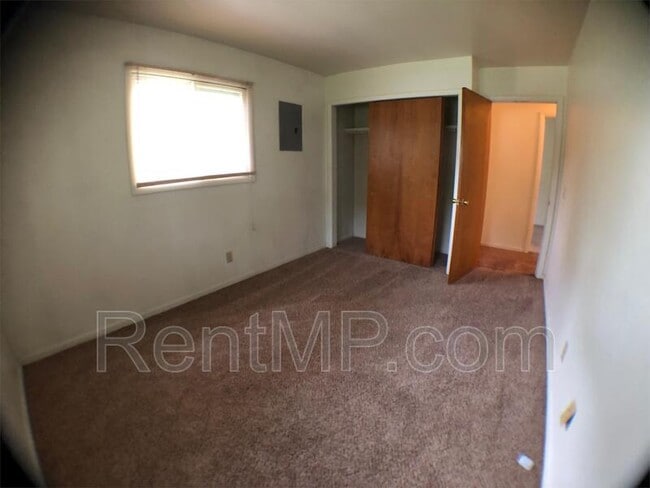 Building Photo - 1909 S Stockman Rd