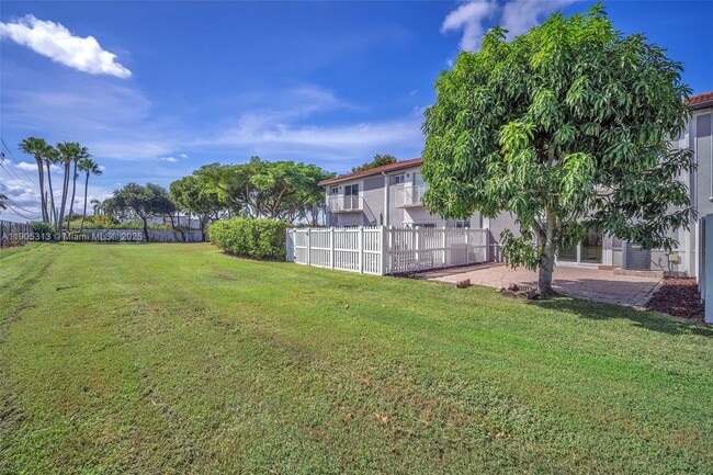 Building Photo - 2867 SW 125th Ave