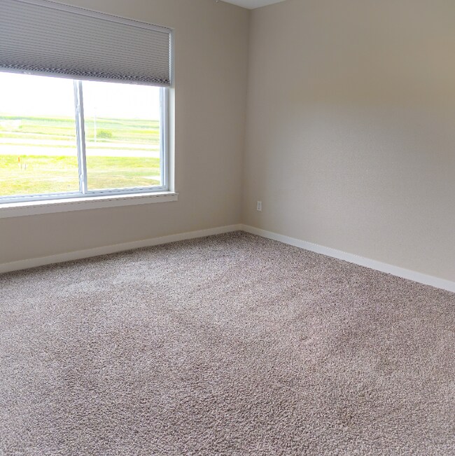 Building Photo - 7036 Crosvik Ct