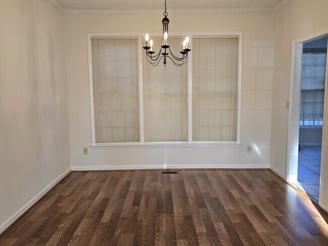 Building Photo - 5104 Grist Mill Ct