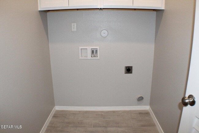 Building Photo - 1014 Rebeca Wy