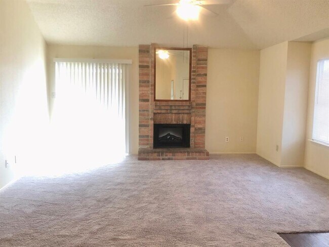 Building Photo - 2212 Millstone Dr