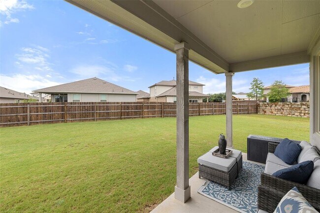 Building Photo - 16401 Coratina Dr