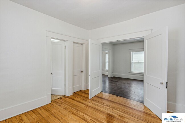 Building Photo - 2 bedroom 1 bath home