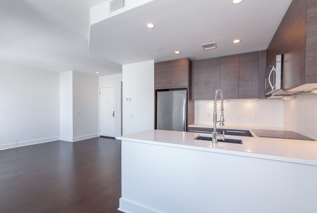 Primary Photo - The Perfect Petworth Pad!
