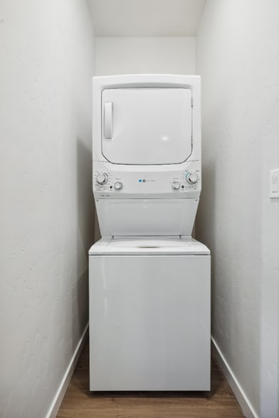 Building Photo - 12467 W Endsley Ln