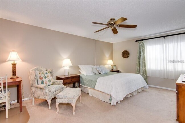 Building Photo - 1706 Belleair Forest Dr