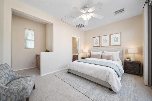 Building Photo - 13042 W Pinnacle Vista Dr