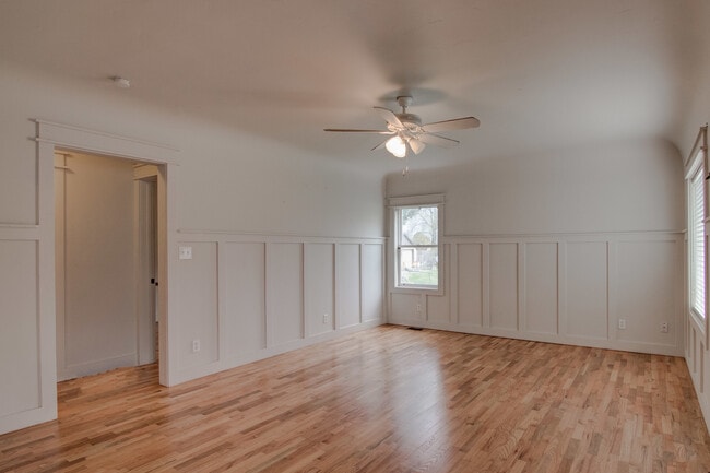 Building Photo - 2 Bedroom Nampa Home_Large Lot_Pet Friendly