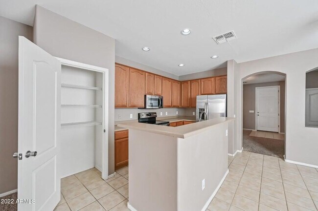 Building Photo - 3652 E Temecula Way