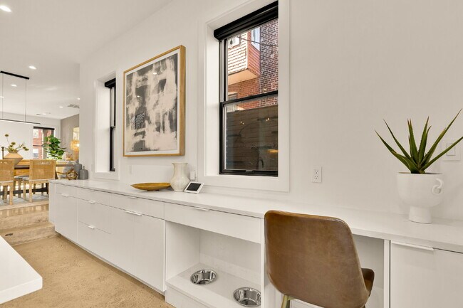 Building Photo - Modern Luxury in the Heart of Logan Circle