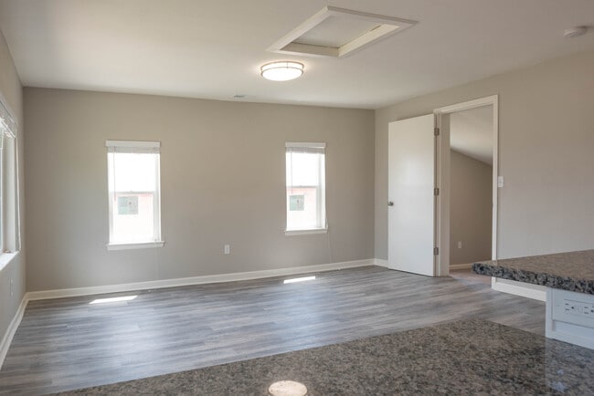 Building Photo - Remodeled house, yard, Granite, Stainless Steel appliances