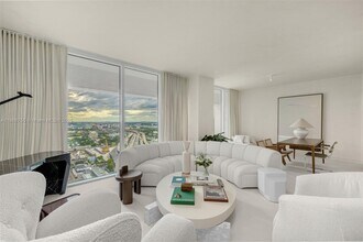 Building Photo - 1040 Biscayne Blvd