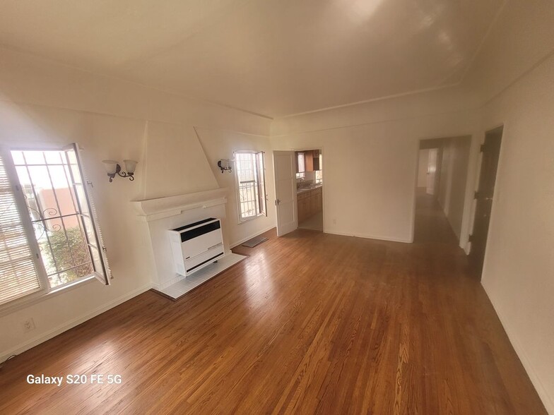Building Photo - 4168 Garthwaite Ave