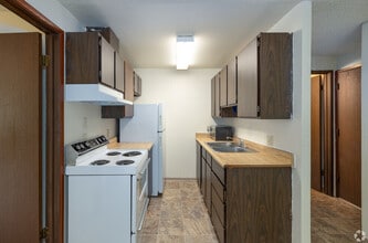 Badger - Badger & Blue Lake Apartments
