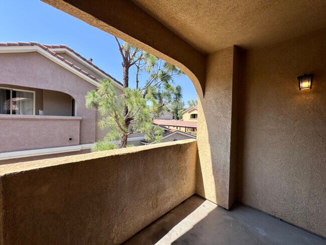 Building Photo - 41410 Juniper St