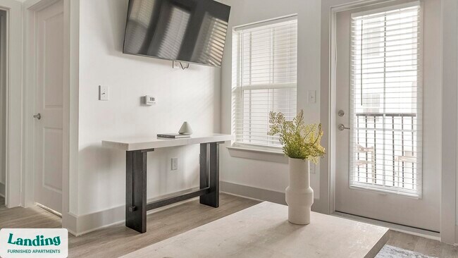 Building Photo - 112 Hera Way