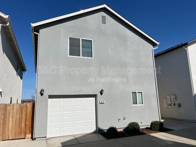 Building Photo - 5078 Palisade Ave