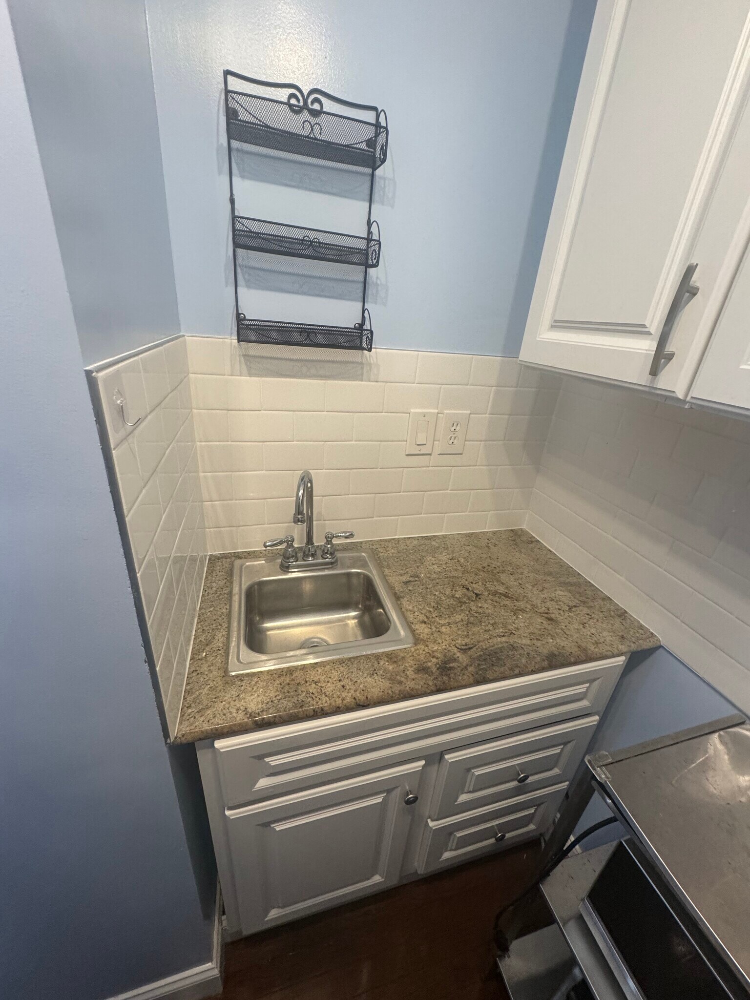 Building Photo - 95 Bynner St