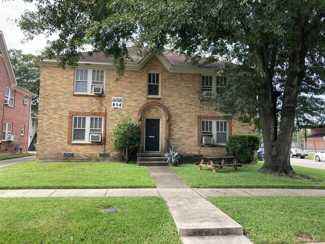 Primary Photo - 4304 Pease St