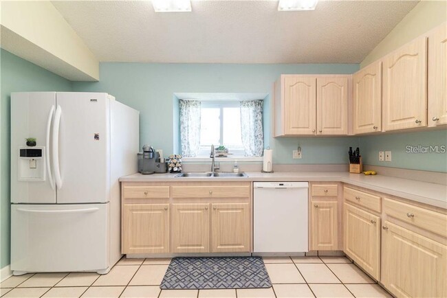 Building Photo - 1907 Coral Tree Ct