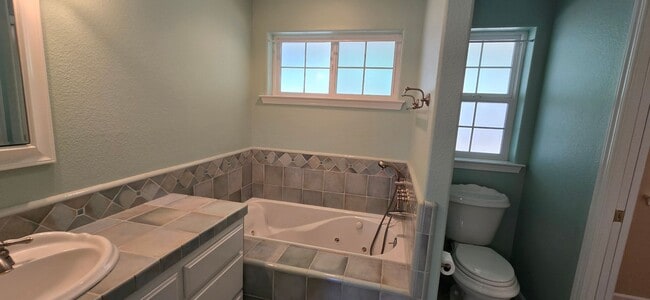 Building Photo - 10275 Owl Rd