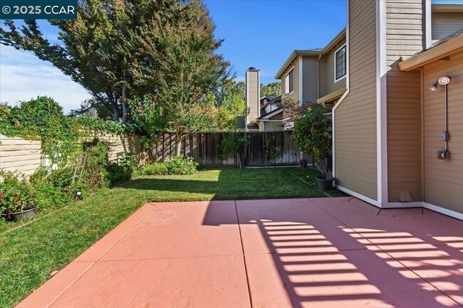 Building Photo - 1156 Tiffany Ln